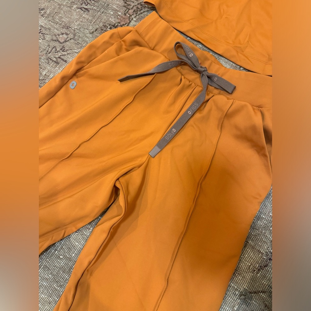 GOLDEN FIGS spiced scrub set - XS-S - Picture 10 of 12